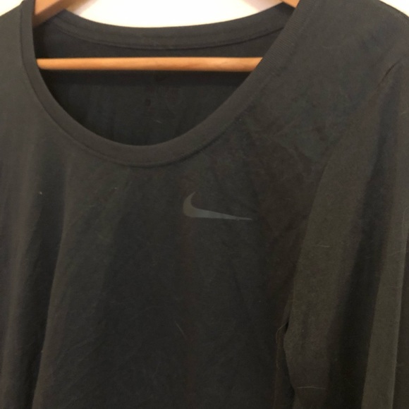 Nike dri-fit shirt - Picture 3 of 3